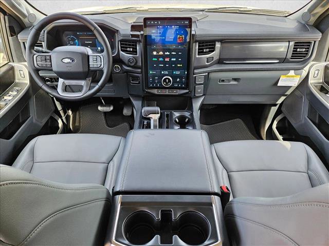 Used 2025 Ford F150 Lightning Flash AWD/4WD image 19