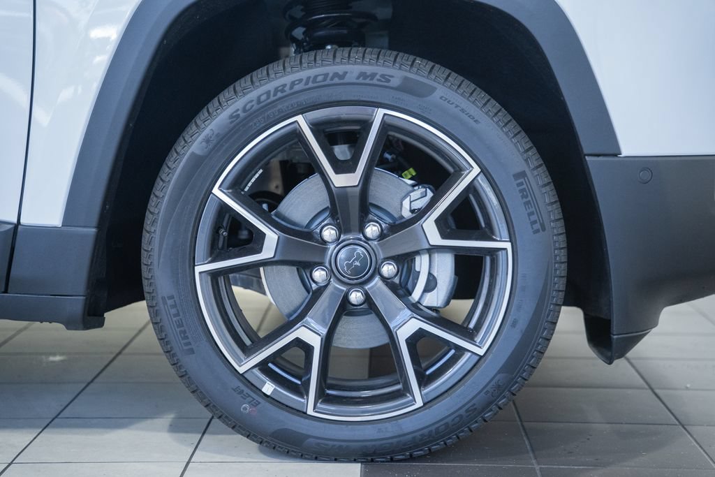 New 2026 Jeep Cherokee Overland w/ Trailer Tow Group AWD/4WD image 18