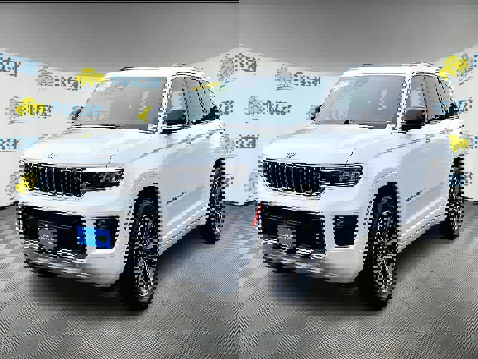 Used 2022 Jeep Grand Cherokee Overland w/ Adv Protech Group III AWD/4WD image 3