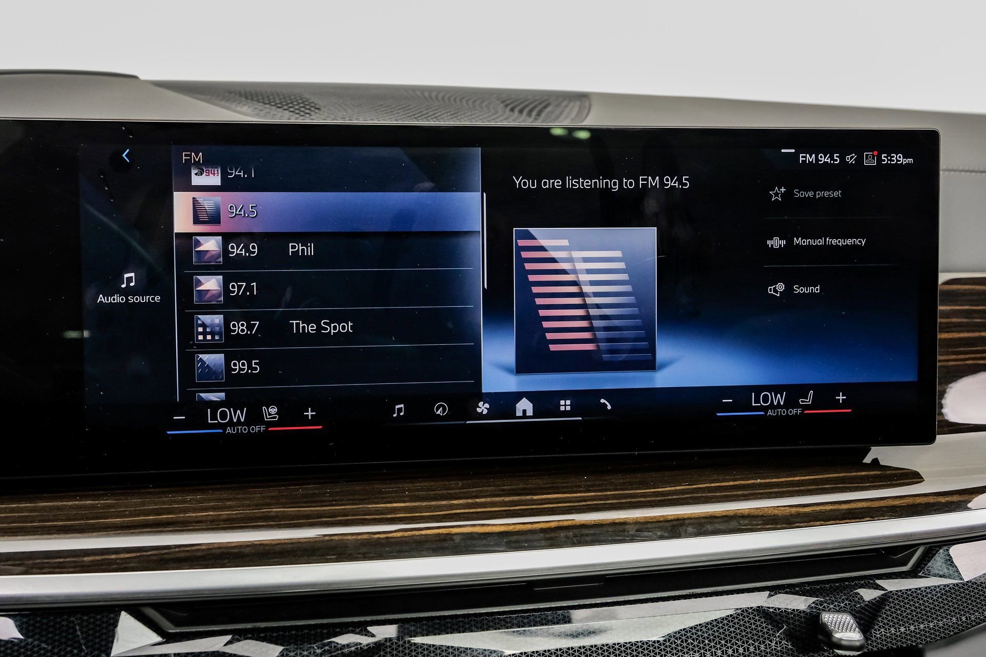 Used 2024 BMW X7 xDrive40i w/ M Sport Package image 26