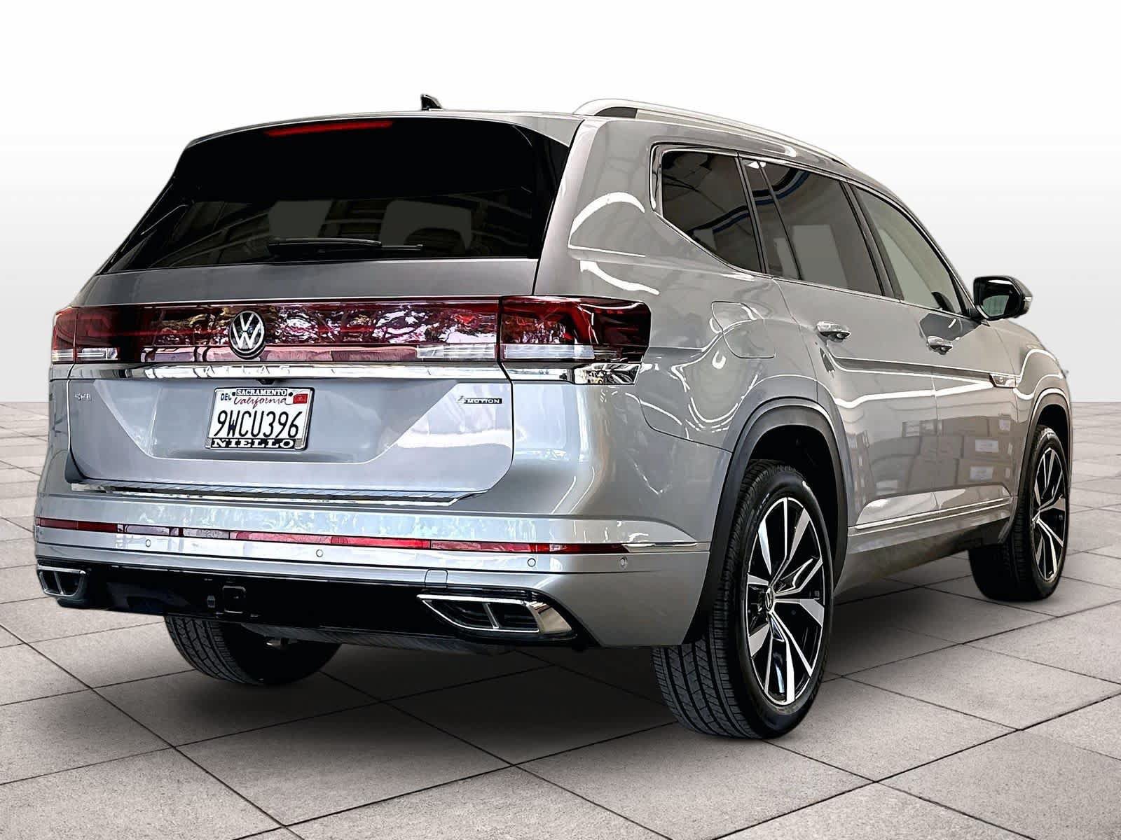 Used 2026 Volkswagen Atlas SEL Premium R-Line AWD/4WD image 9