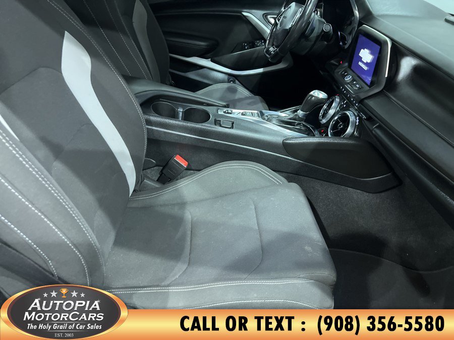 Used 2019 Chevrolet Camaro SS w/ Black Appearance Package RWD image 14