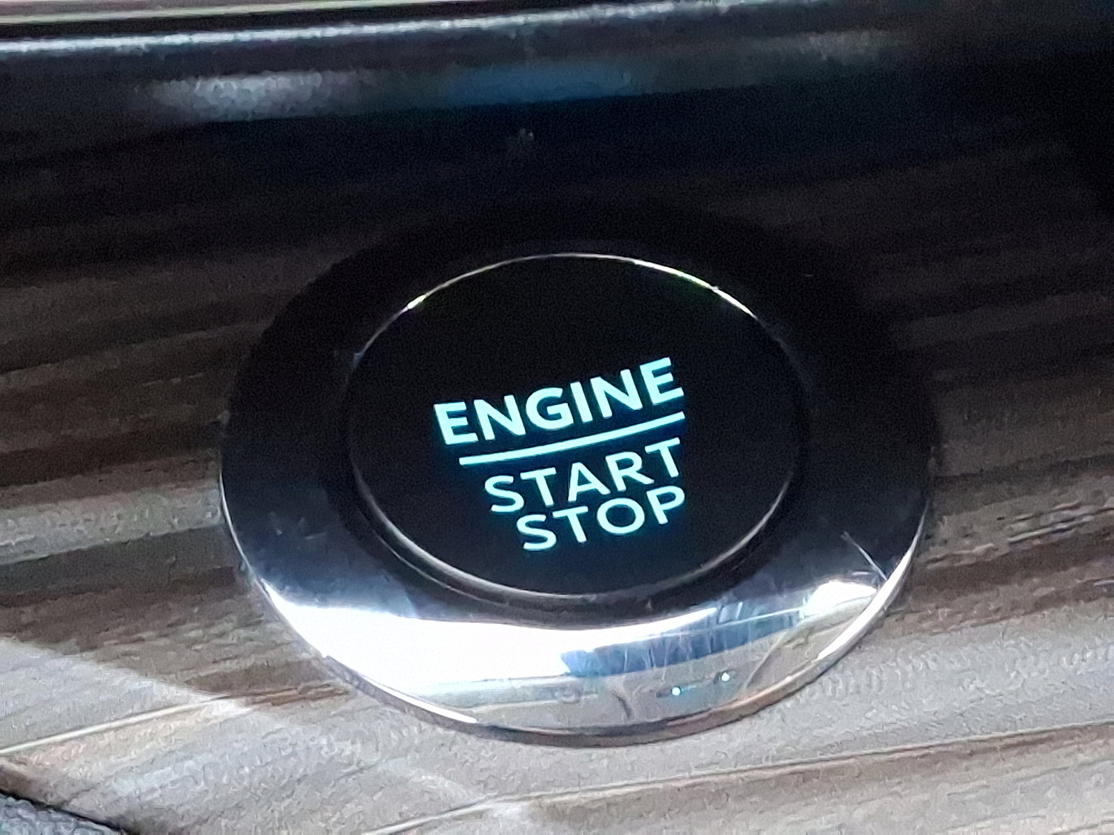 Used 2022 Ford Explorer Limited image 23