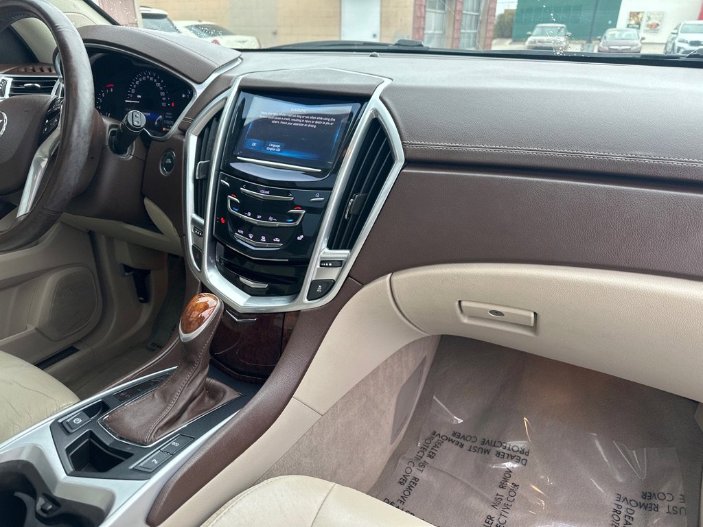 Used 2016 Cadillac SRX Luxury image 10
