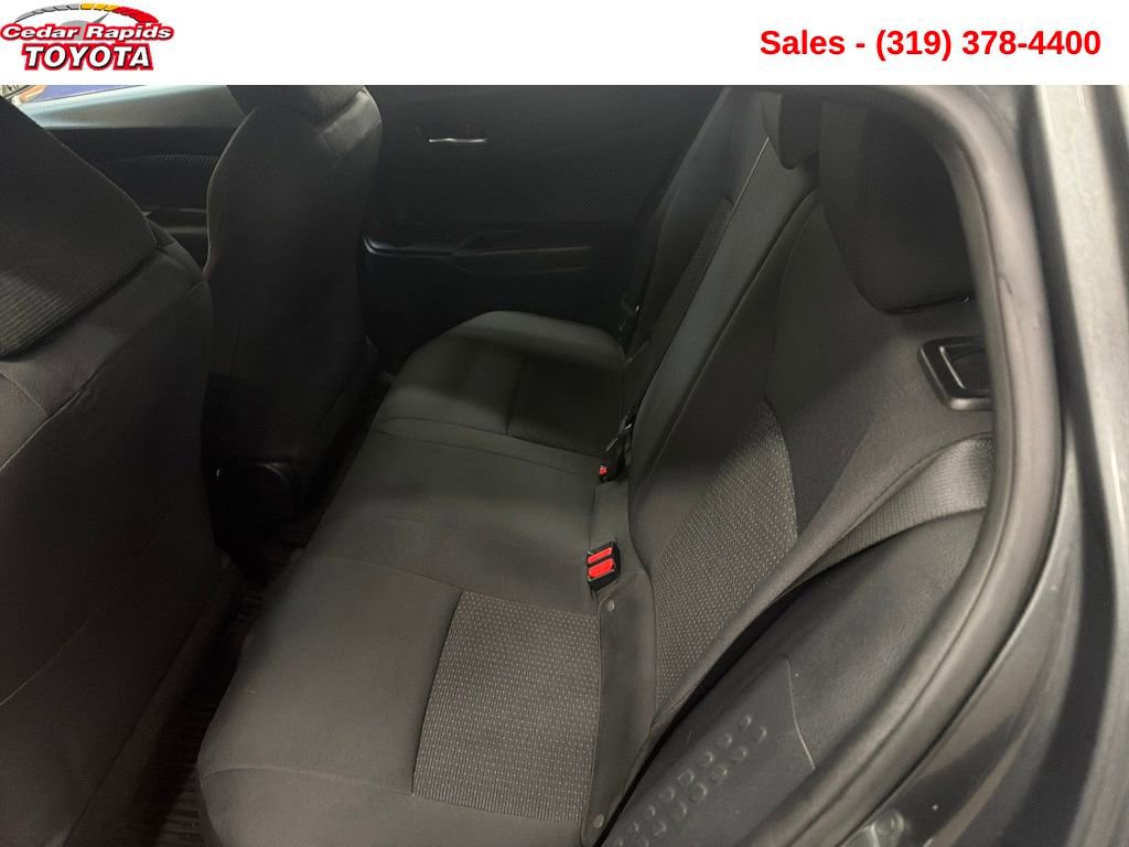 Used 2018 Toyota C-HR XLE image 22