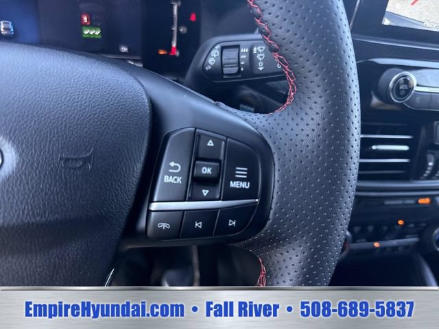 Used 2025 Ford Escape ST-Line Select AWD/4WD image 29