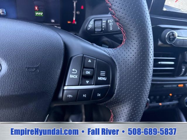 Used 2025 Ford Escape ST-Line Select AWD/4WD image 29