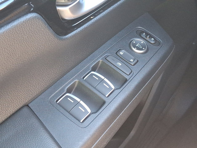 Used 2025 Honda CR-V Sport Touring image 24