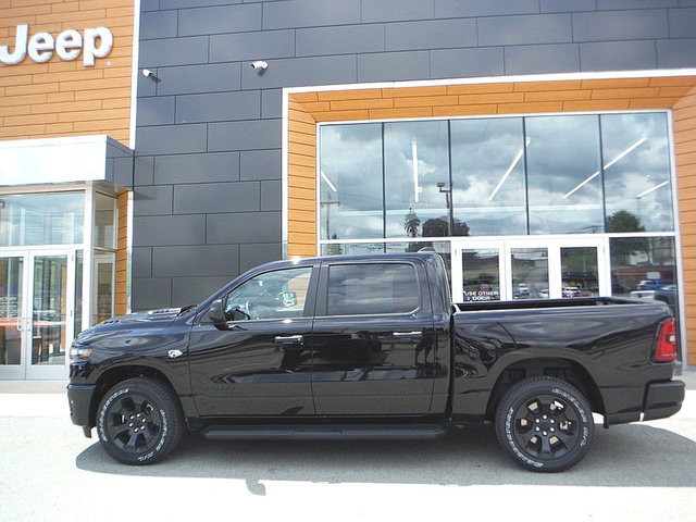 New 2026 RAM 1500 Express AWD/4WD image 2