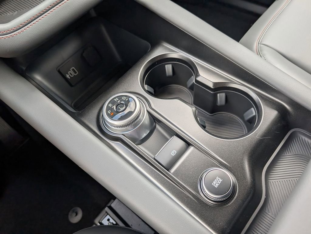 New 2026 Ford Explorer Active AWD/4WD image 13