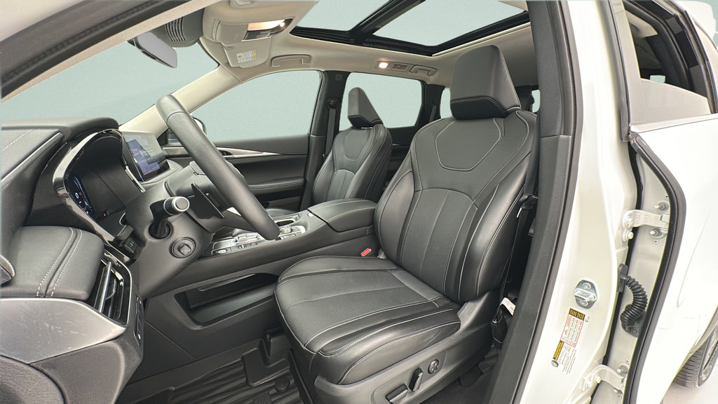 Used 2024 INFINITI QX60 Luxe AWD/4WD image 13