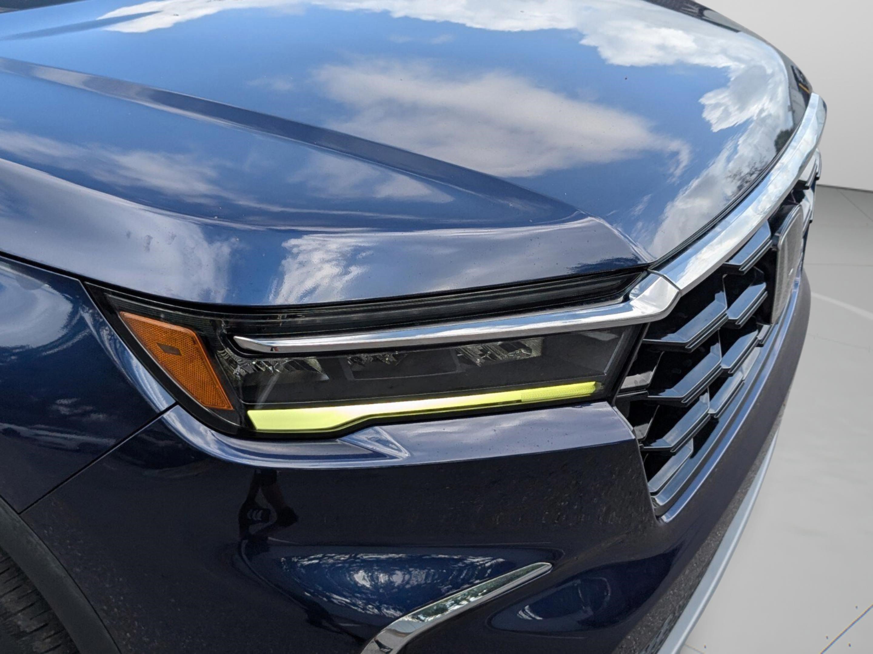 Used 2023 Honda Pilot Touring image 10