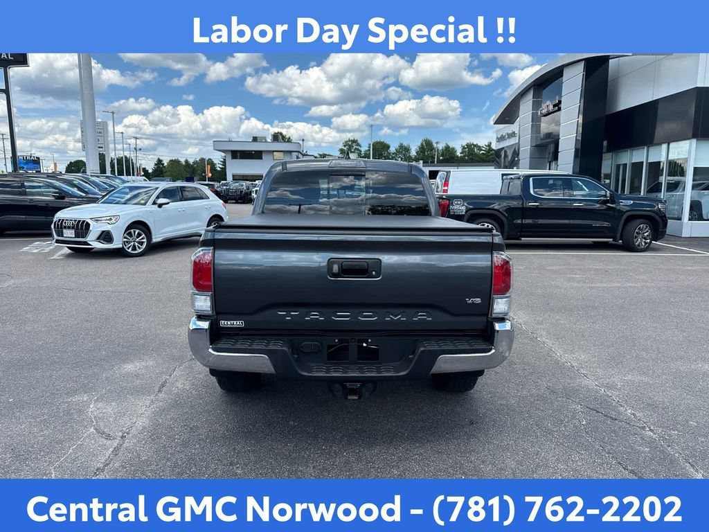 Used 2023 Toyota Tacoma TRD Off-Road AWD/4WD image 4