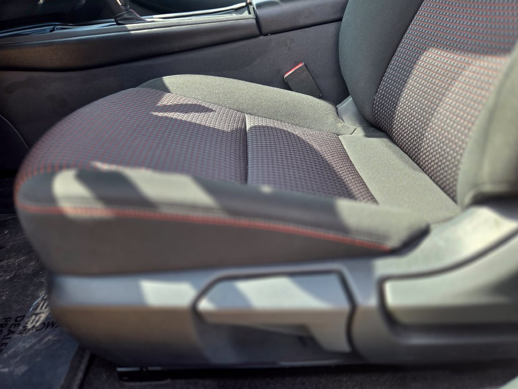 Used 2026 Nissan Sentra SR w/ Floor Mat Package FWD image 29