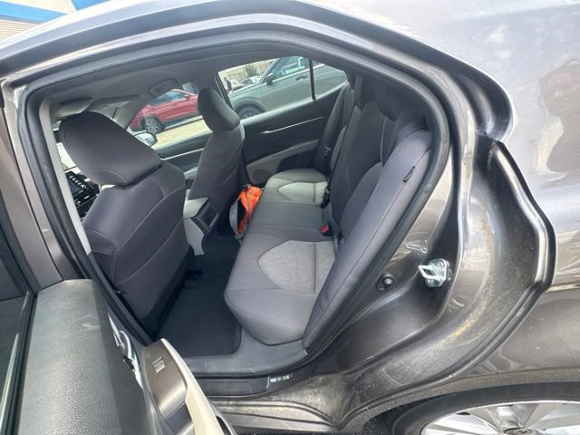Used 2022 Toyota Camry LE w/ Carpet Mat Package (TMS) FWD image 3