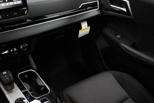 New 2026 Mitsubishi Outlander ES FWD image 22