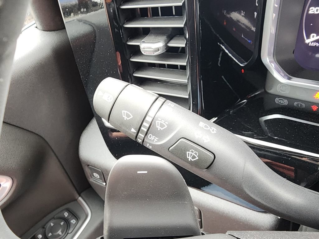 New 2026 GMC Sierra 1500 SLT w/ SLT Premium Plus Package image 23