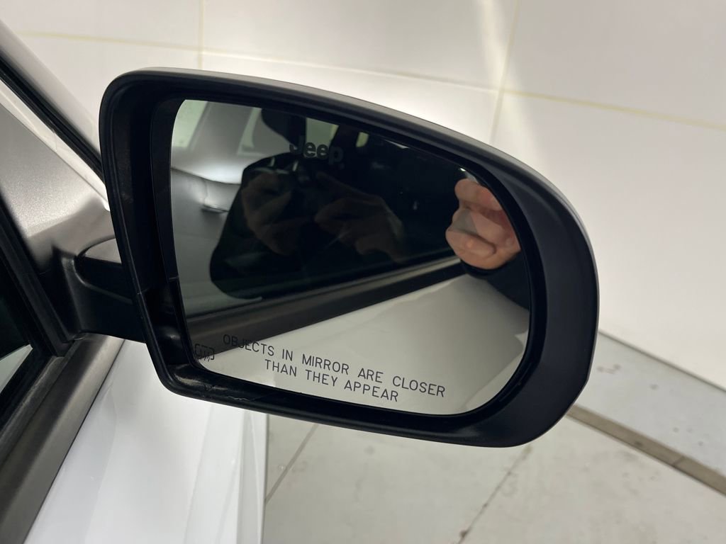 Used 2025 Jeep Compass Limited image 53