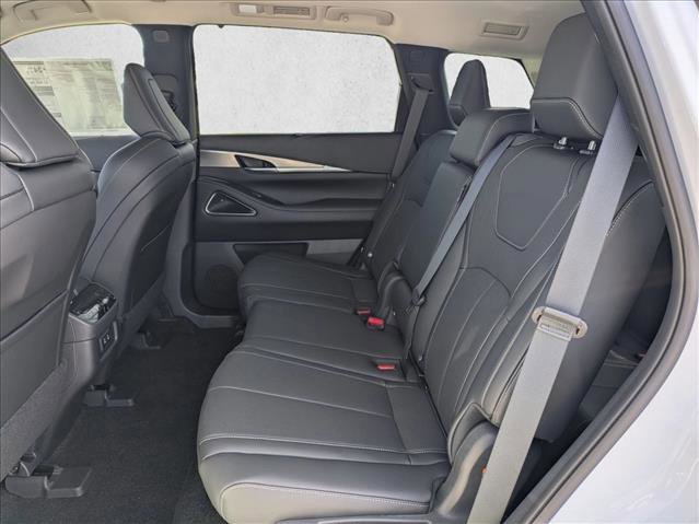 New 2026 INFINITI QX60 Luxe image 16