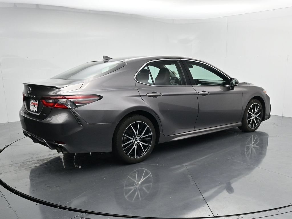 Used 2023 Toyota Camry SE FWD image 8