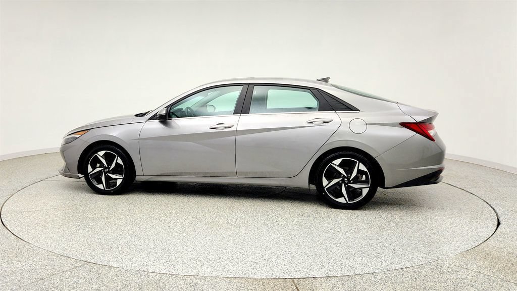 Used 2023 Hyundai Elantra Limited FWD image 8