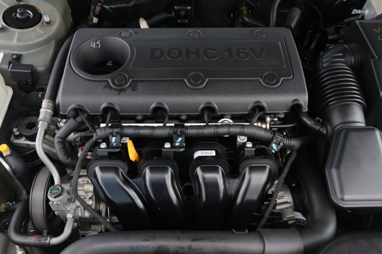 Used 2010 Hyundai Sonata GLS FWD image 19