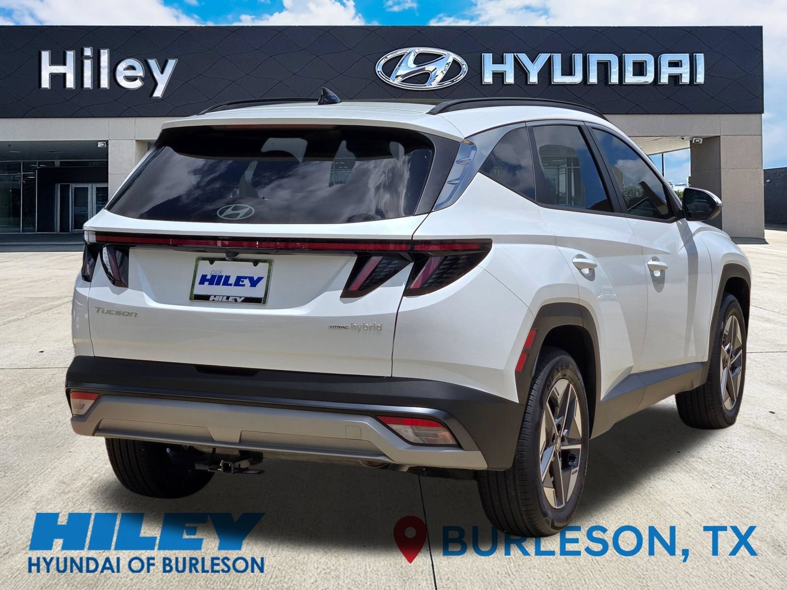 Certified 2025 Hyundai Tucson SEL w/ Tow & Go Package AWD/4WD image 4