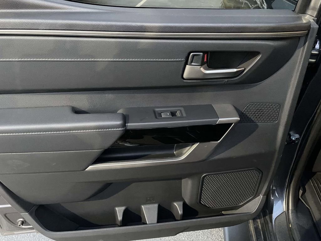 Used 2025 Toyota Tundra Limited image 21