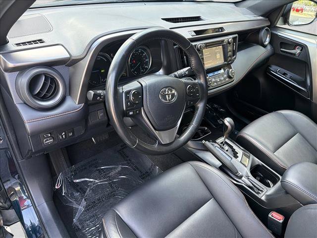 Used 2018 Toyota RAV4 SE AWD/4WD image 13