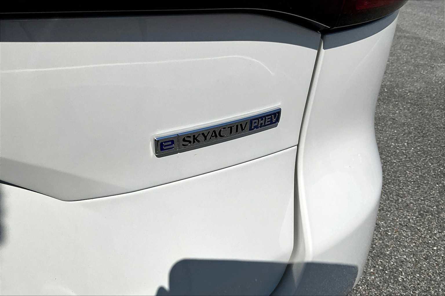 Used 2025 MAZDA CX-70 Plug-In Hybrid w/ Premium Pkg image 9