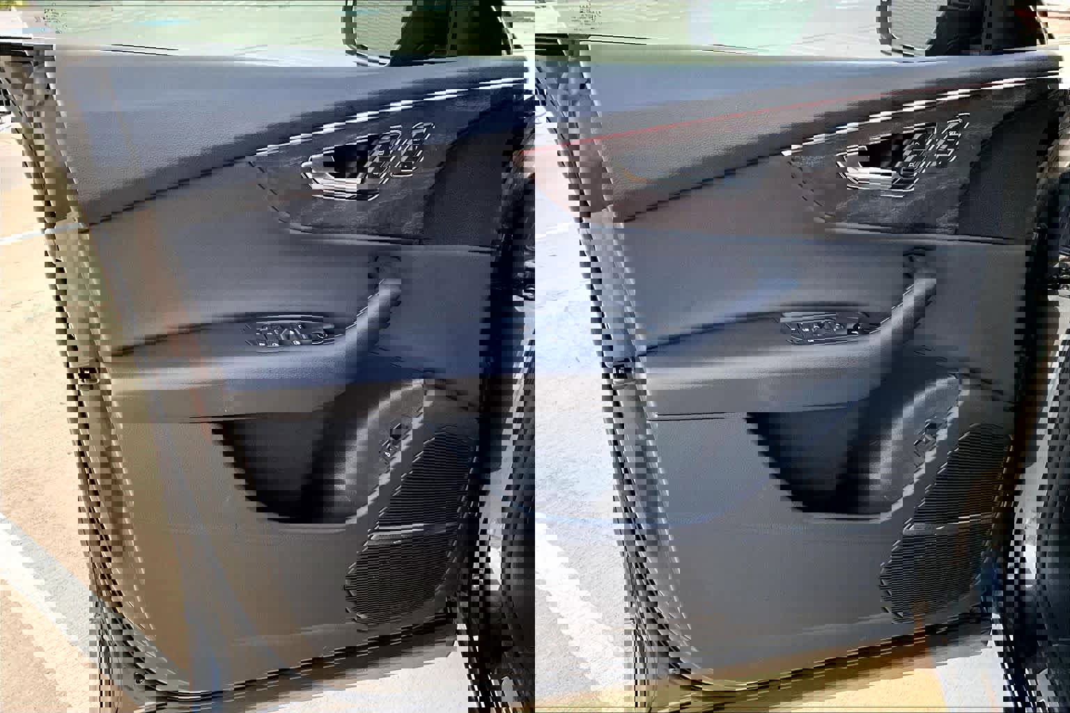 Used 2022 Audi Q8 Premium Plus w/ Premium Plus Package image 21