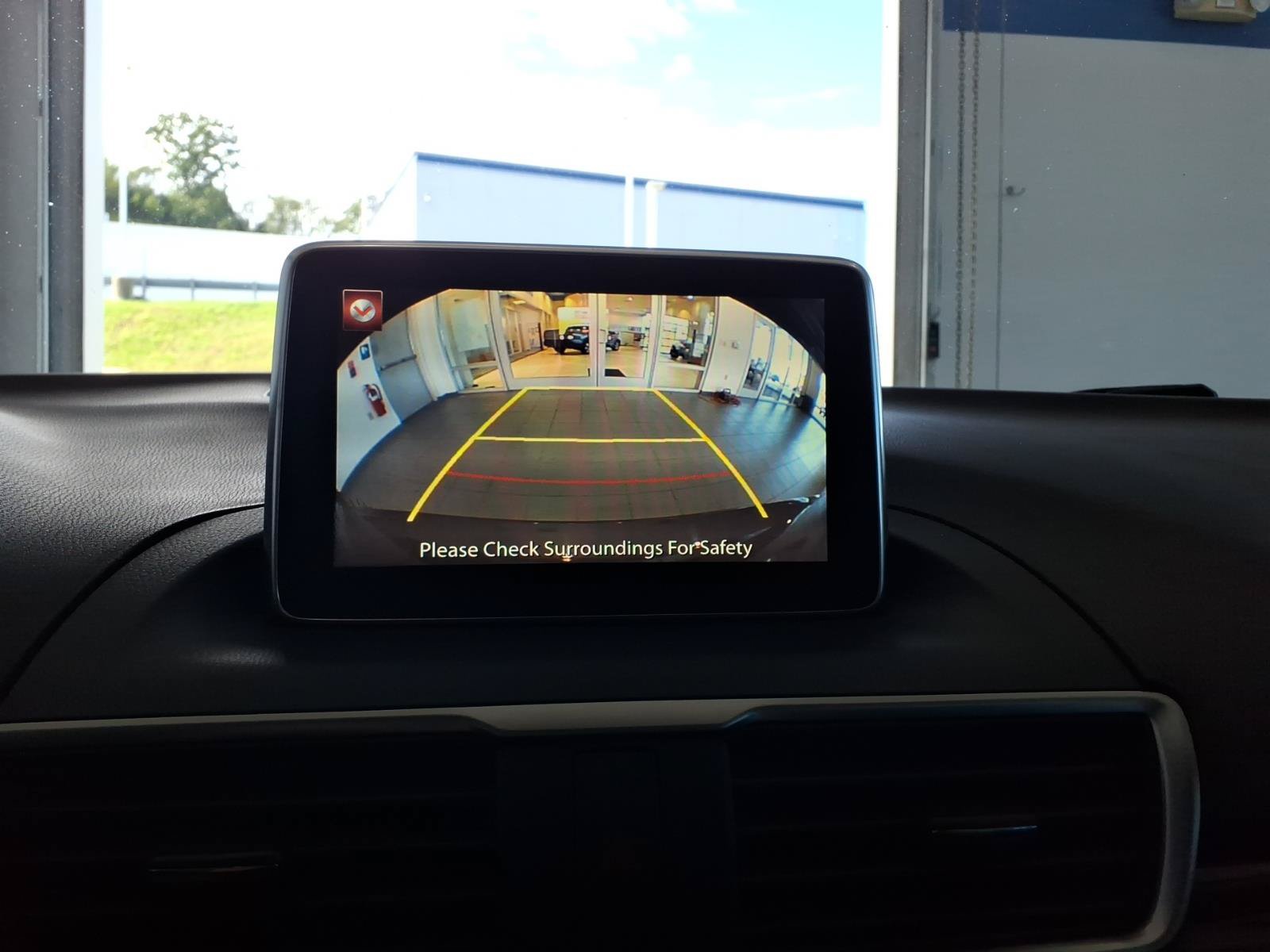 Used 2016 MAZDA MAZDA3 i Sport FWD image 23
