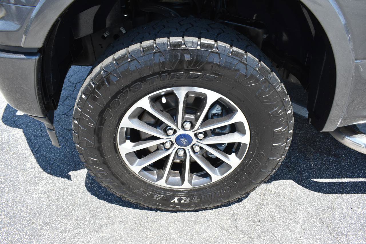 Used 2019 Ford F150 XLT w/ Equipment Group 301A Mid AWD/4WD image 10