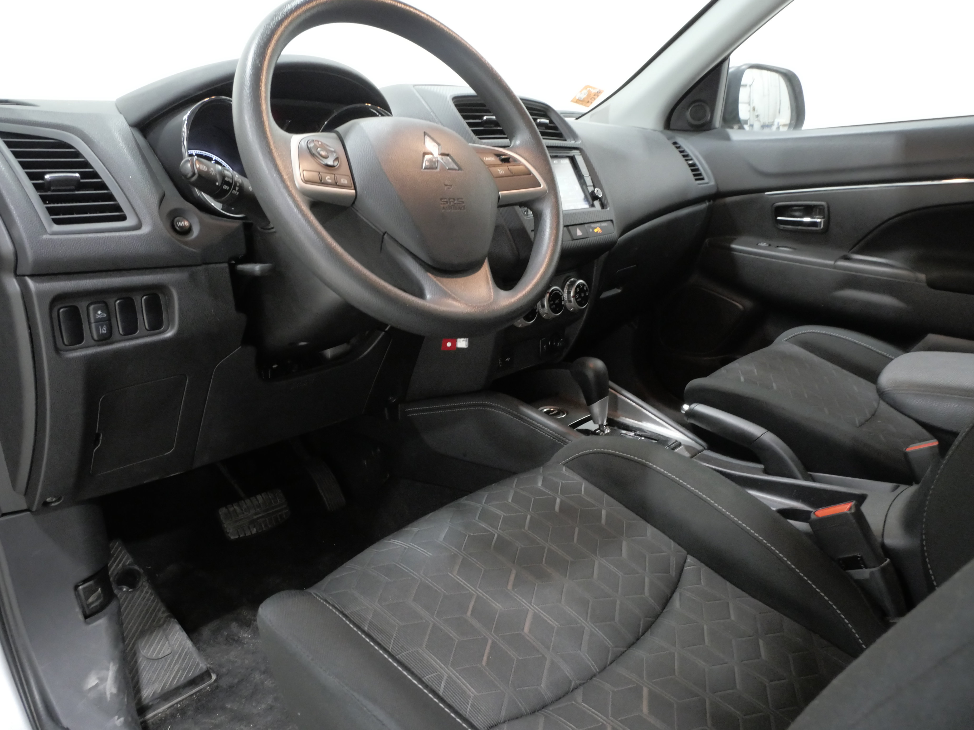 Used 2024 Mitsubishi Outlander Sport ES AWD/4WD image 11