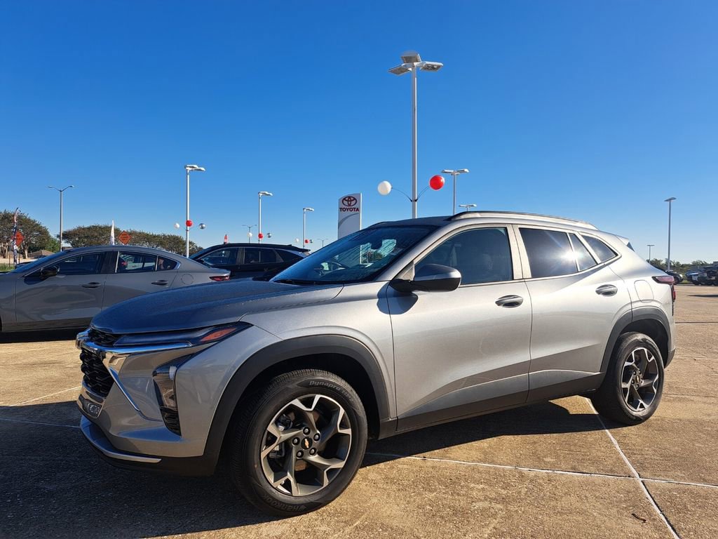 Used 2024 Chevrolet Trax LT image 9