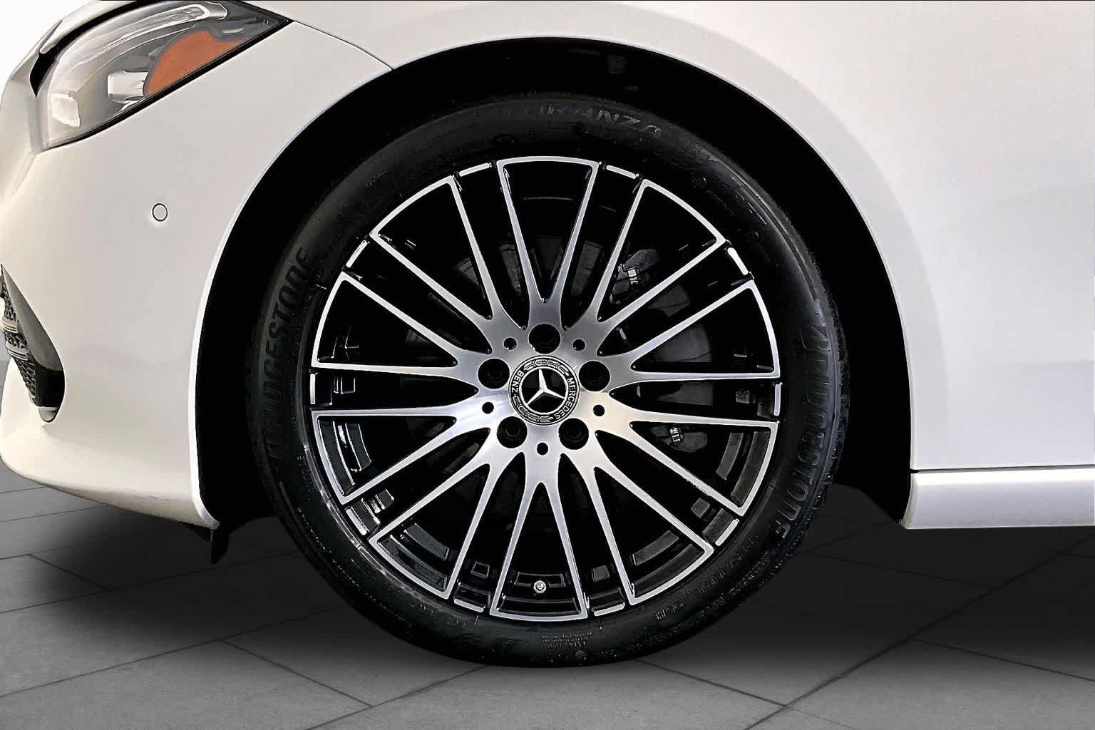Used 2022 Mercedes-Benz C 300 4MATIC Sedan image 11