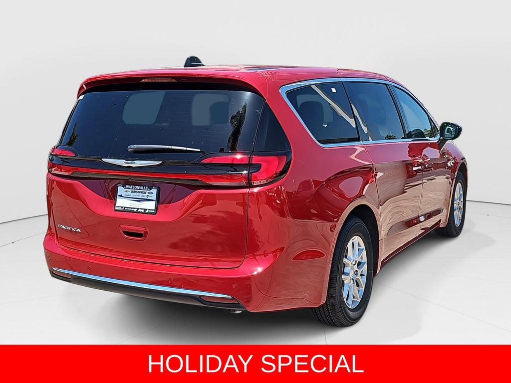 New 2025 Chrysler Pacifica Select image 3