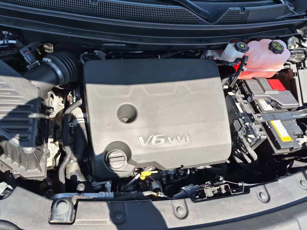 Used 2023 Chevrolet Traverse RS w/ LPO, Floor Liner Package image 24