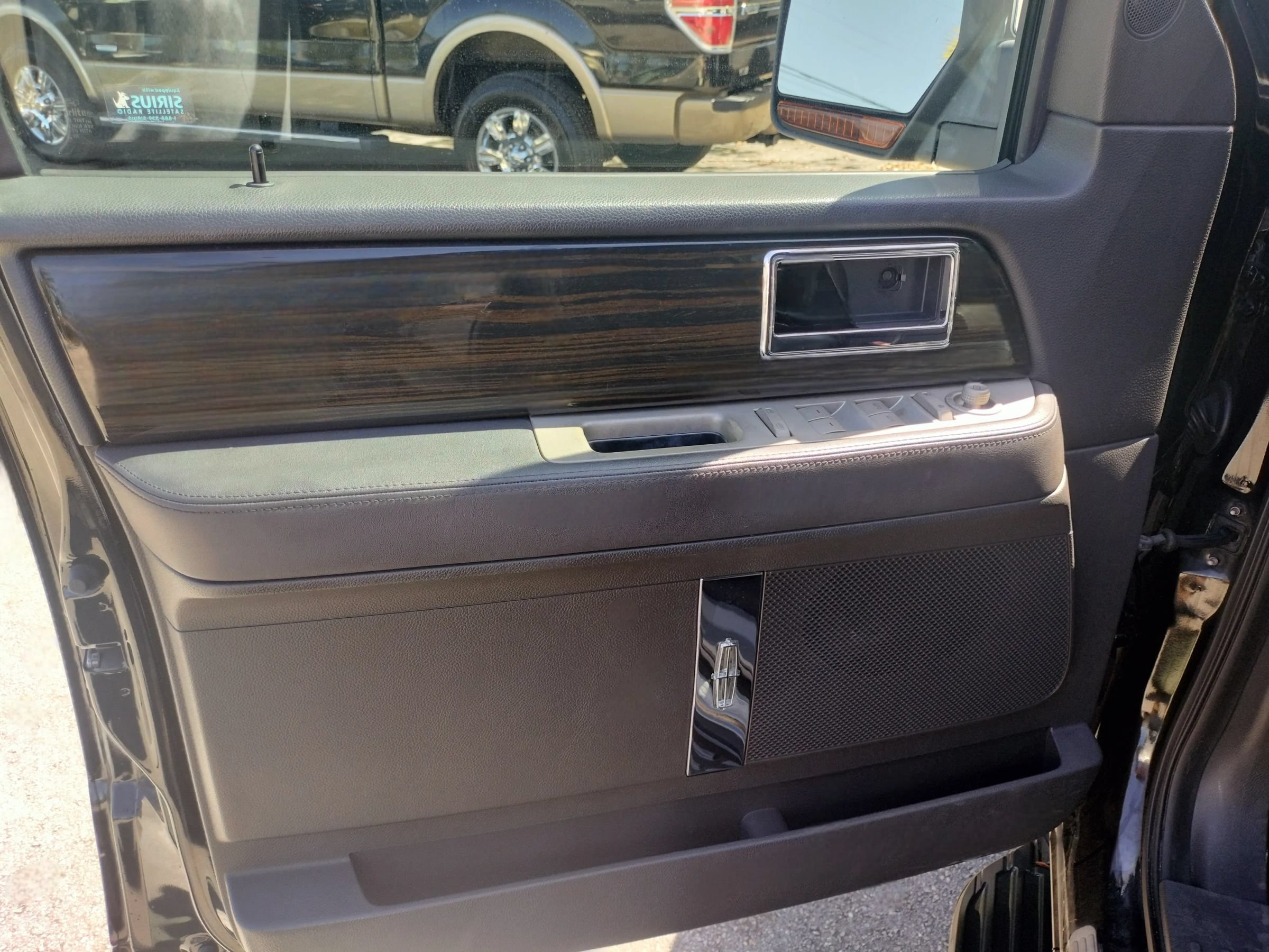 Used 2008 Lincoln Navigator 2WD image 12