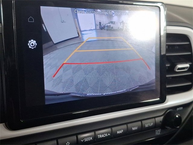 Used 2022 Hyundai Venue Limited image 4