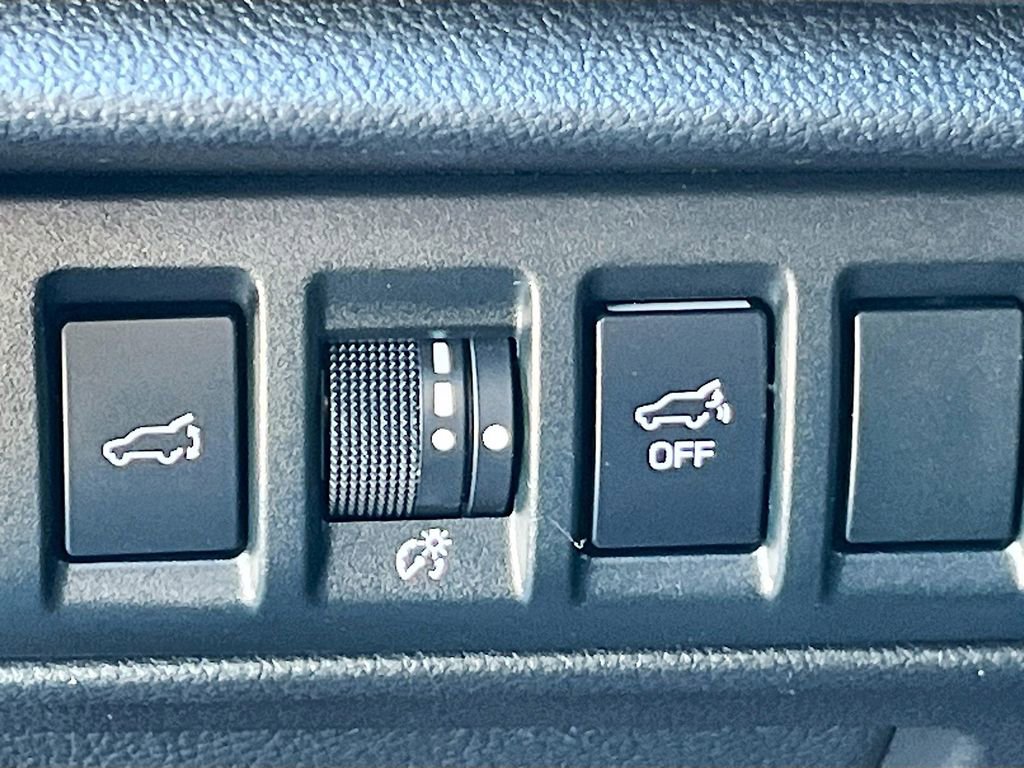 Used 2023 Subaru Outback Limited XT image 10