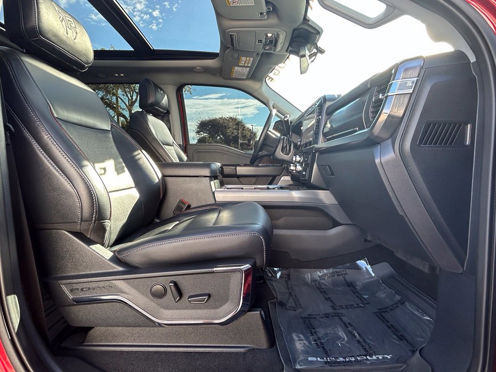 Used 2024 Ford F250 Lariat w/ Lariat Ultimate Package AWD/4WD image 28