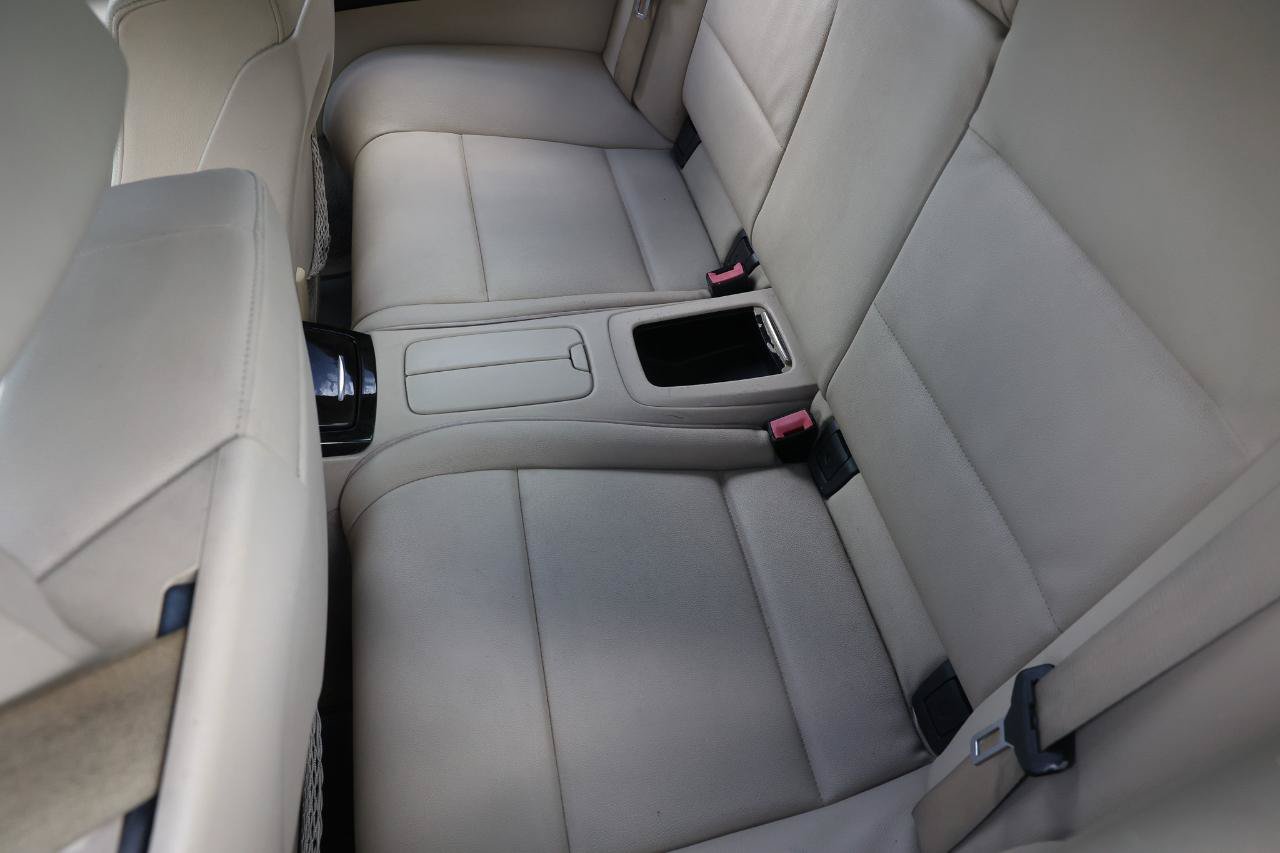 Used 2009 BMW 328i Convertible RWD image 10