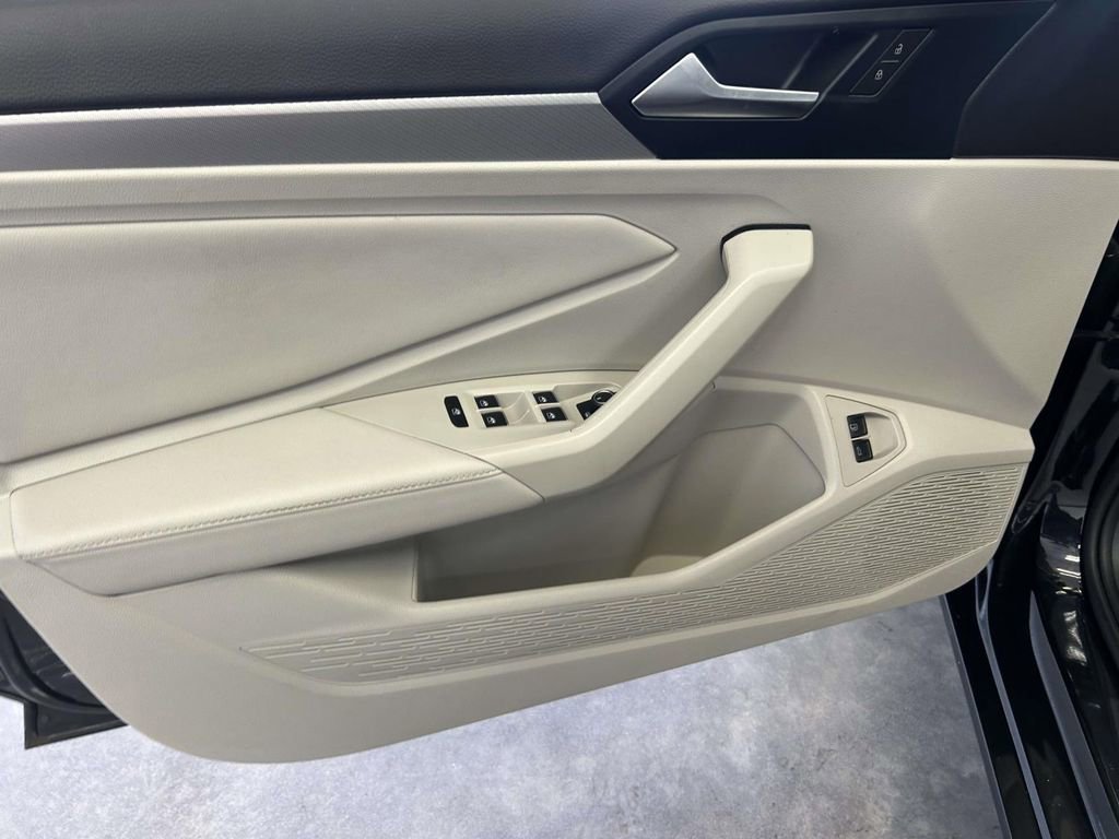 Used 2023 Volkswagen Jetta S FWD image 15