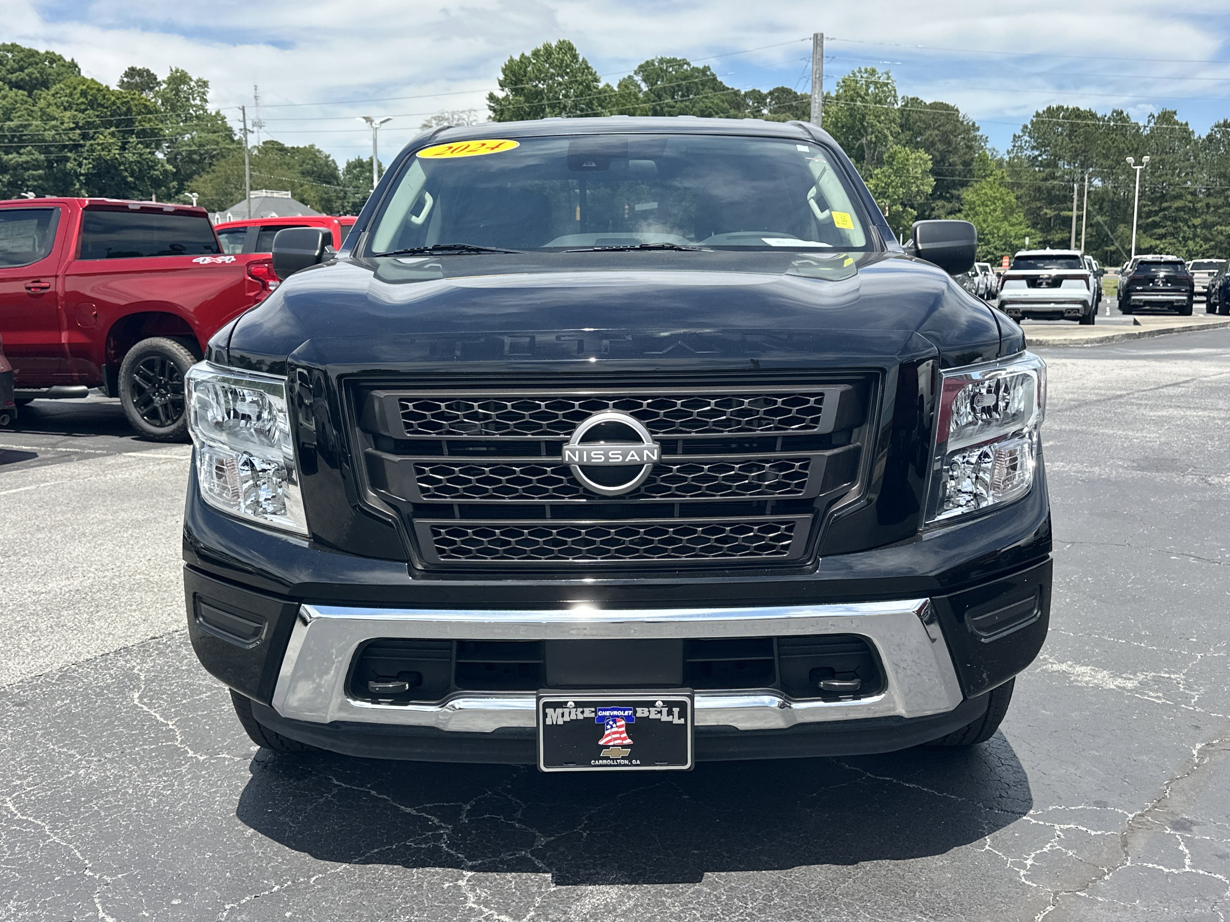 Used 2024 Nissan Titan SV w/ Accessory Utility Package AWD/4WD image 2