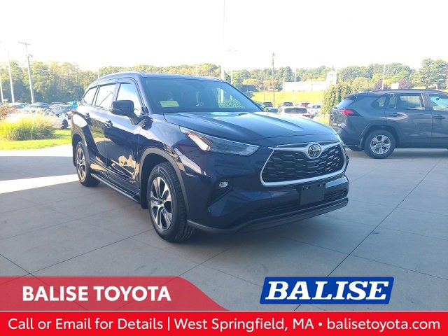 Used 2024 Toyota Highlander XLE