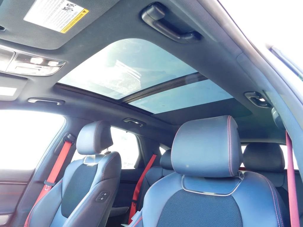 Used 2023 Genesis GV70 2.5T w/ Sport Prestige Package image 22