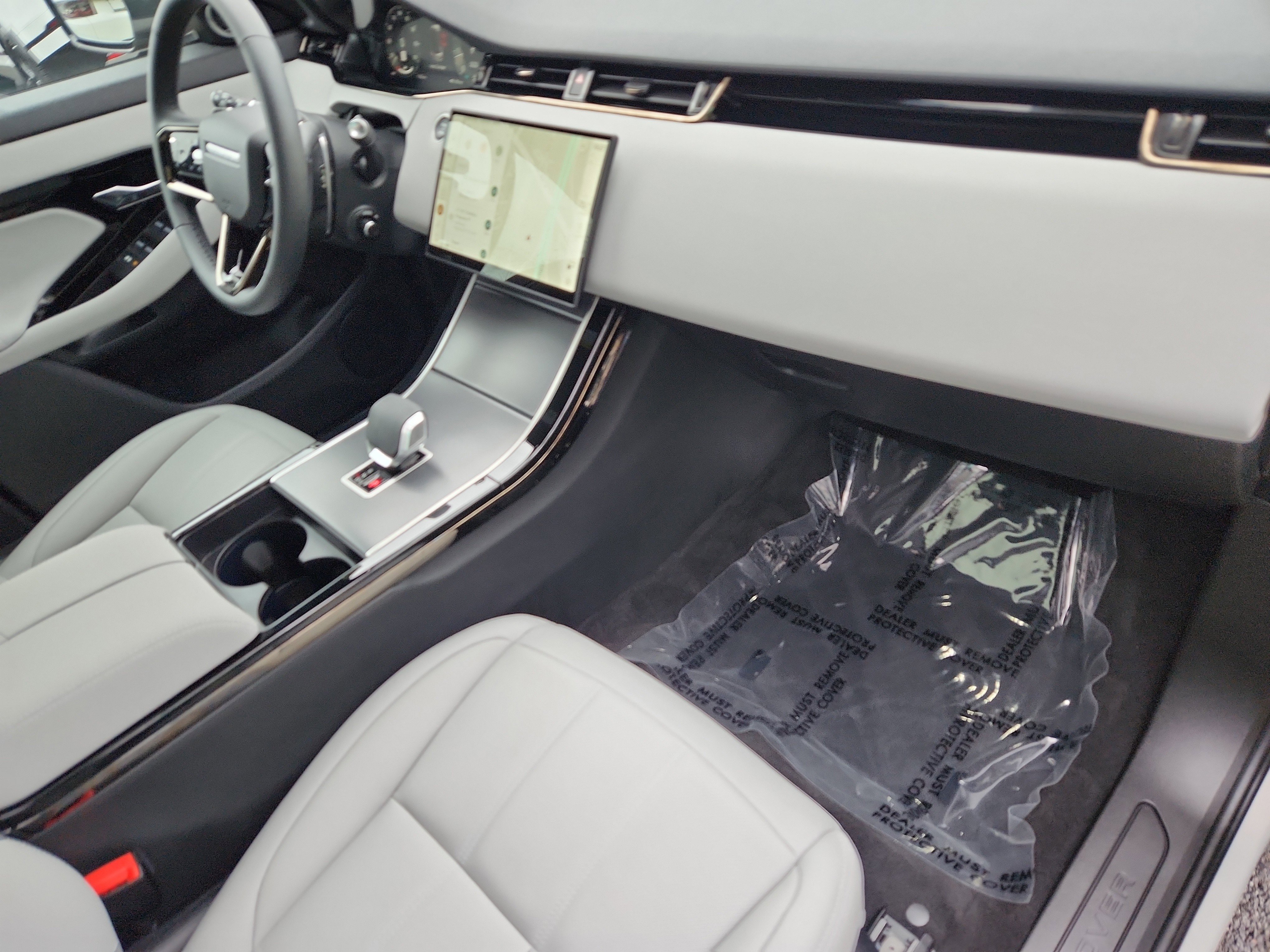 Certified 2026 Land Rover Range Rover Evoque S image 29