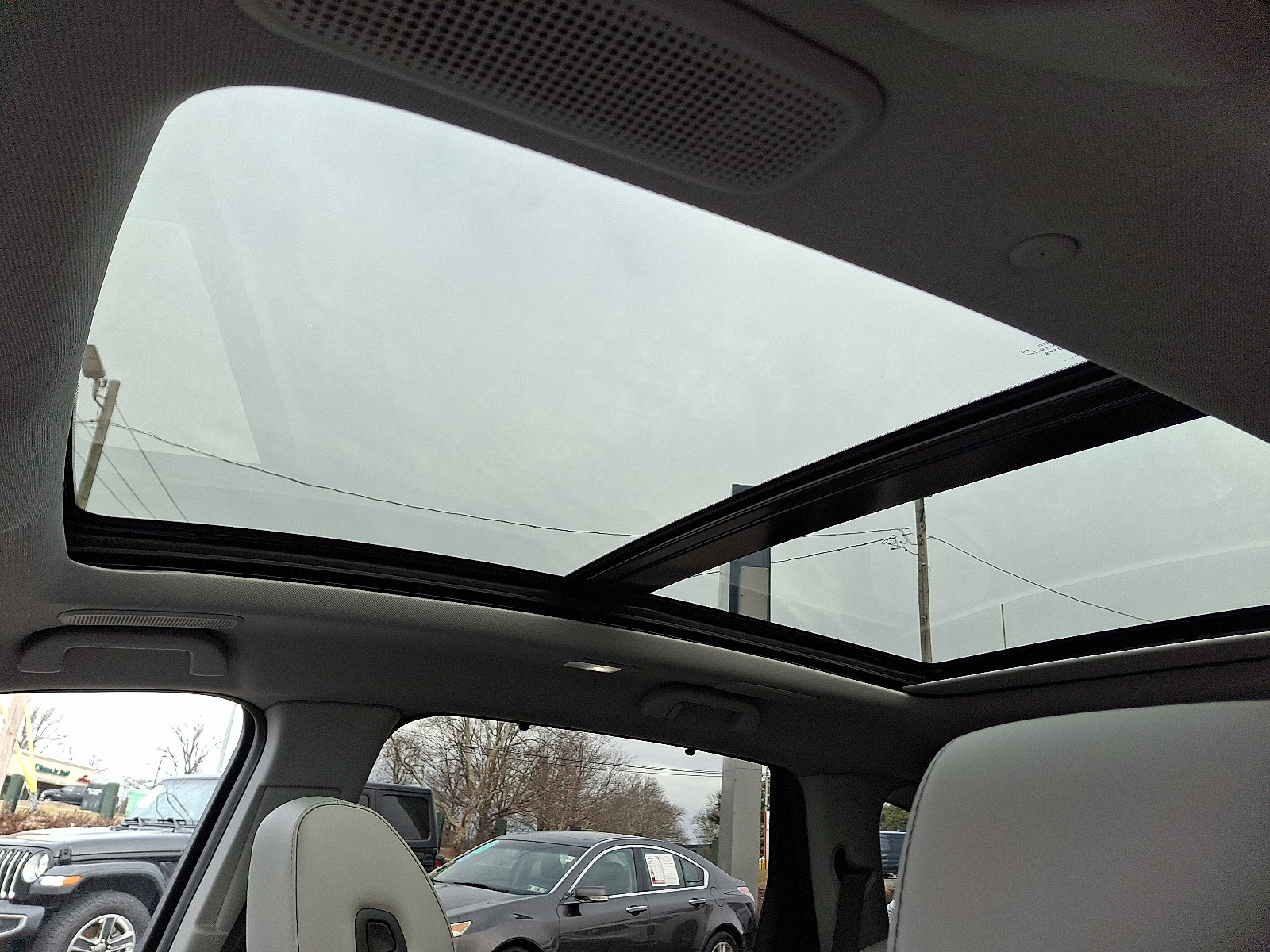 Certified 2025 Acura MDX w/ Technology Package image 15