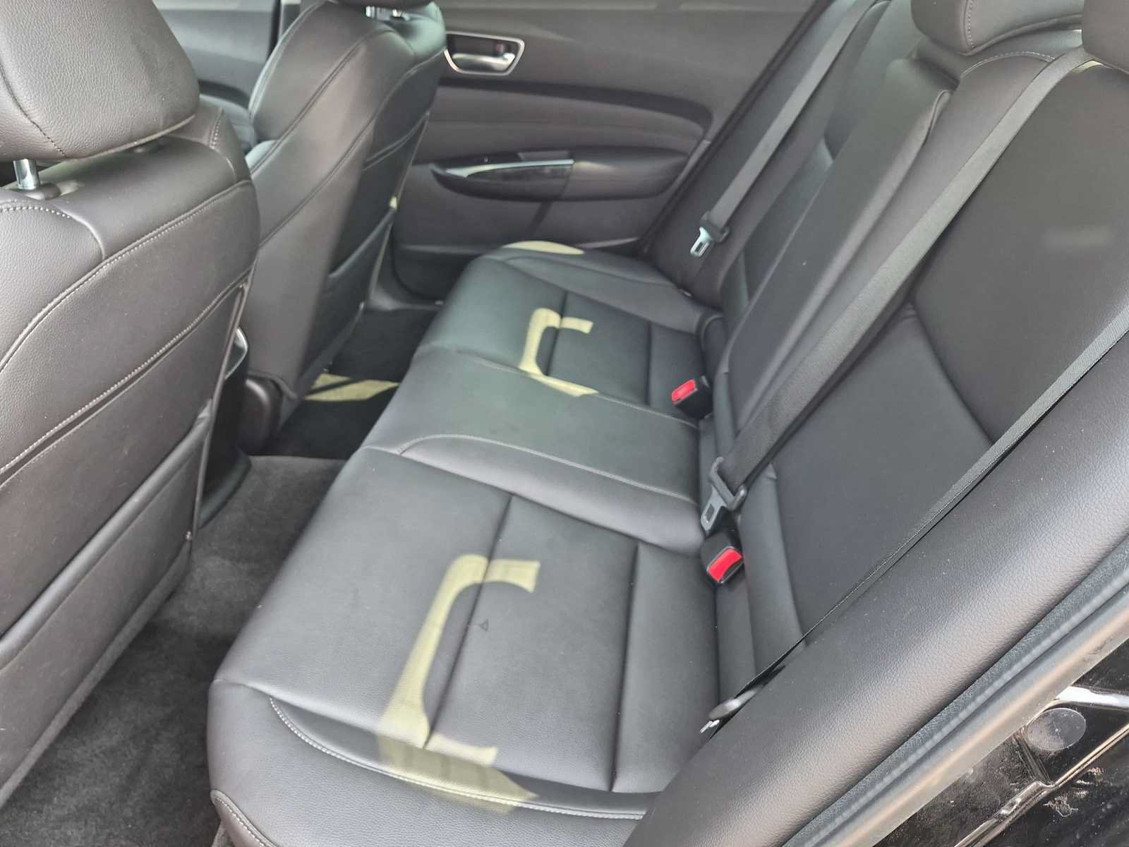 Used 2018 Acura TLX FWD image 19